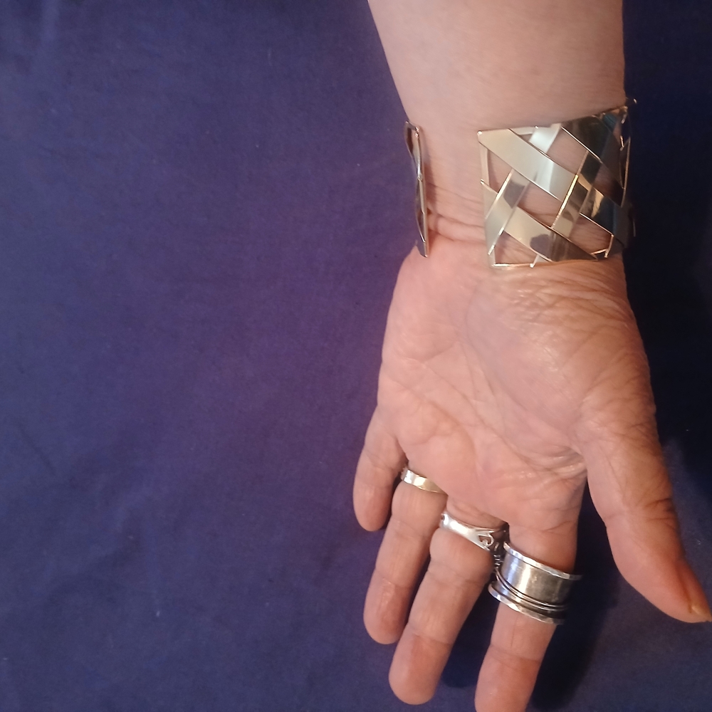 Nice Unisex Wide Spinner Ring